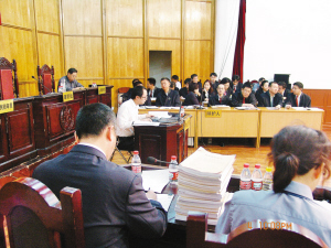 容留他人吸毒26人被判刑