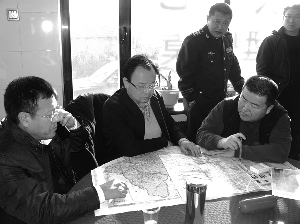 践行党的群众路线 专群结合严打刑事犯罪创建平安稳定环境 有力回应人民群众期待