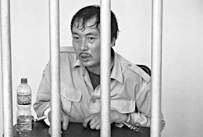 吴会霞赵某鑫被捕时的资料图